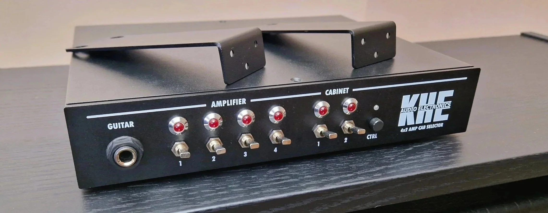 ACS 4x2 - Amplifier Cabinet Switcher MK-II — KHE Audio | Amp Cab
